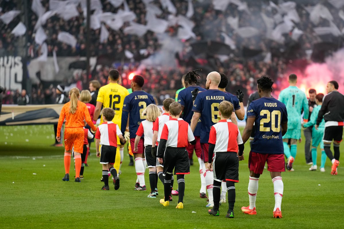 Ajax op Twitter: https://t.co/4g5mDb0e8E
