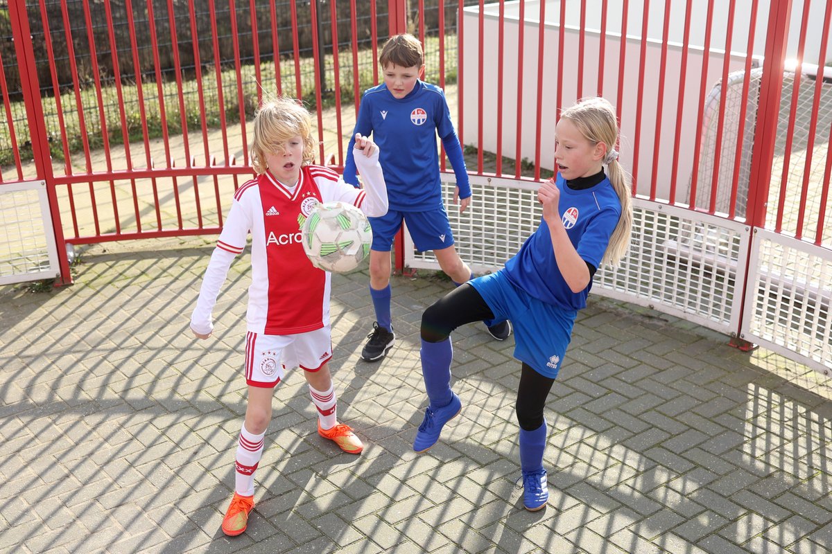 Ajax op Twitter: Where it all starts... ⚽️❤️

#ForTheFuture https://t.co/r1ut0fSyov