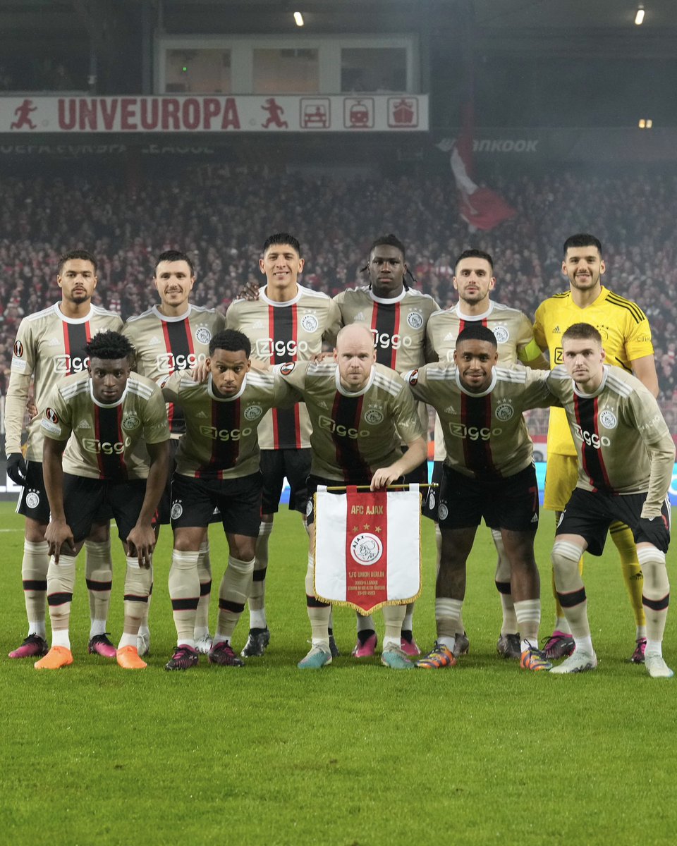 Ajax op Twitter: ✨ https://t.co/XDezVMxgAI https://t.co/ybGr7iH75s