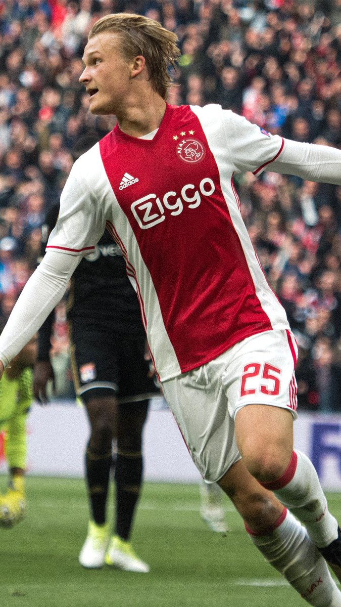 Ajax op Twitter: #WallpaperWednesday x #UEL https://t.co/Nk3M0Zb6oC